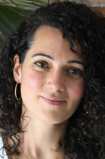 Diana Rodriguez : Profesora de Lengua y Literatura