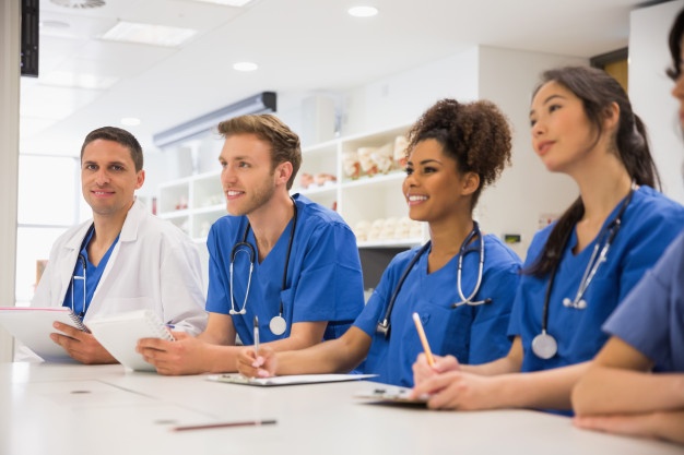 necesitamos profesor de medicina virtual#